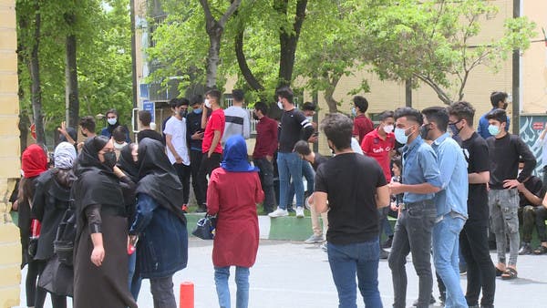 دانش آموزان در مقابله با سیاست کرونایی رژیم