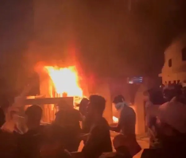به آتش کشیده شدن مقر پارت دمکرات کردستان در بغداد