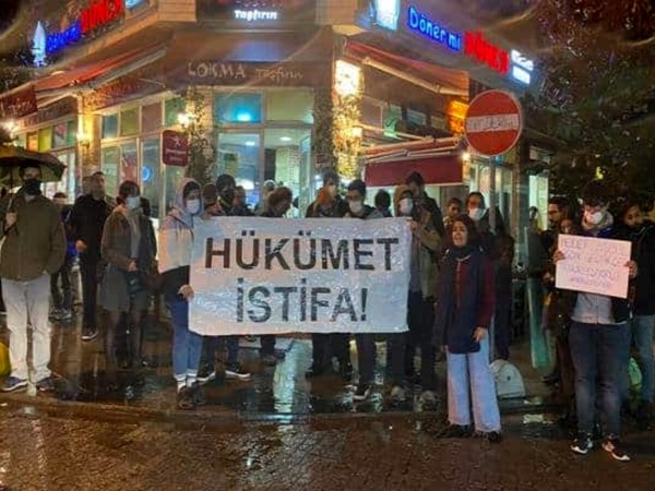 اعتراض در استانبول و آنکارا' با ادامه افت ارزش لیر ترکیه