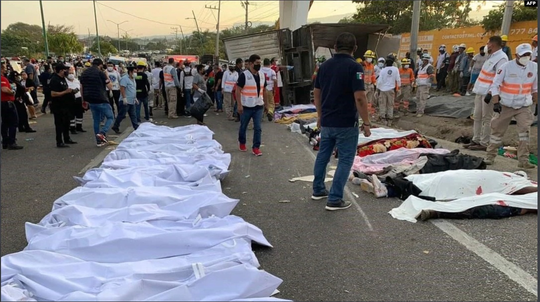 کشته شدن ۵۳ مهاجر در تصادف کامیون در جنوب مکزیک