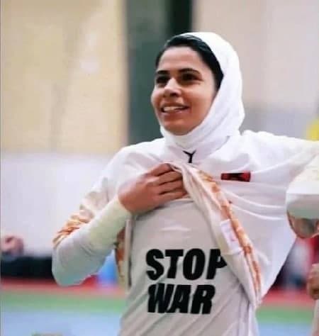 برخورد انضباطی با یک ورزشکار زن به دلیل نمایش شعار ضد جنگ در رفسنجان