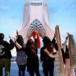 برگزاری کارزار مبارزه با حجاب اجباری در خیابان‌های ایران