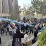 حمله_ماموران_امنیتی_به_تجمع_دانشجویان_دانشگاه_تهران